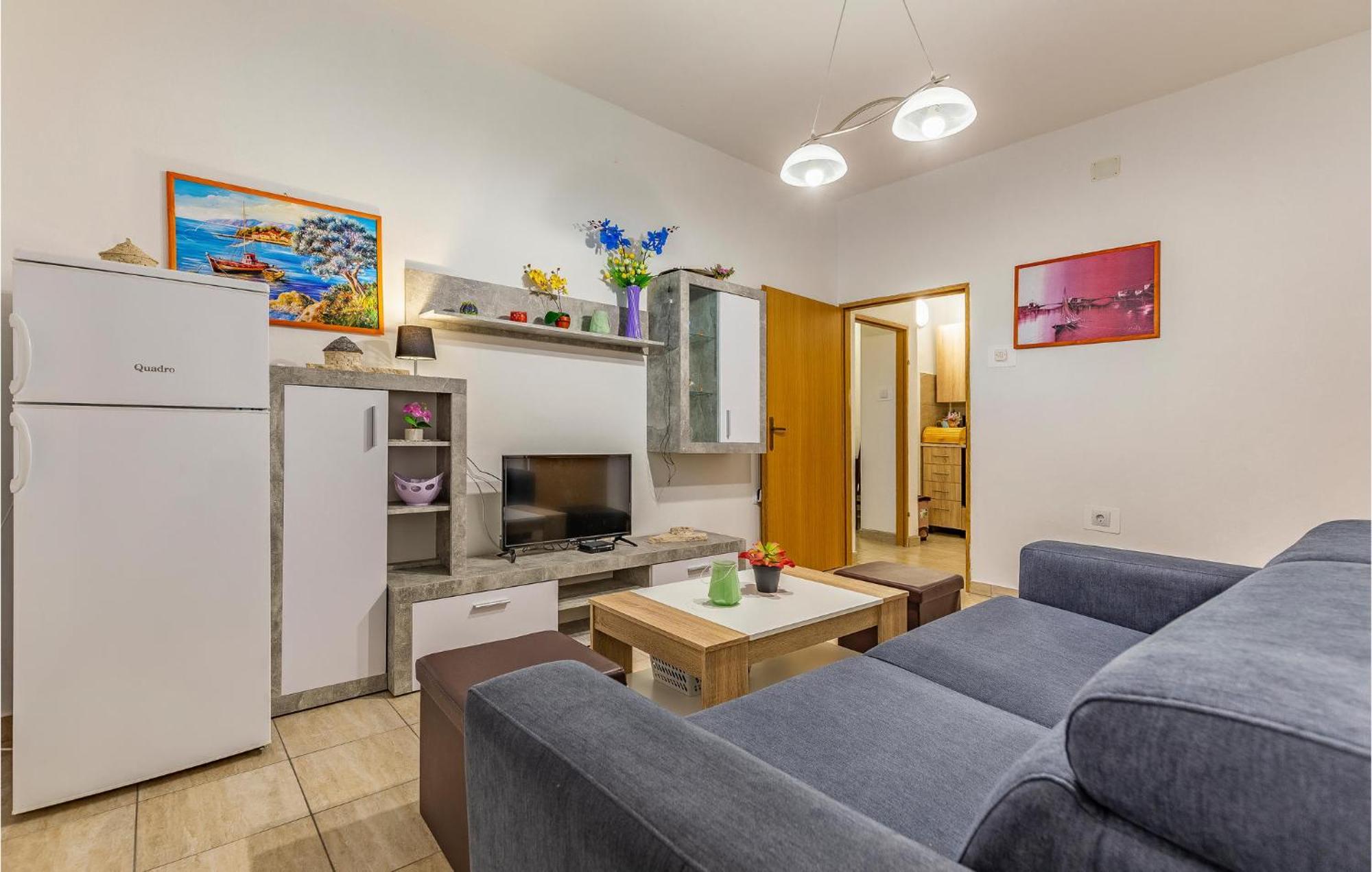 Amazing Apartment In Pula With Kitchen Buitenkant foto