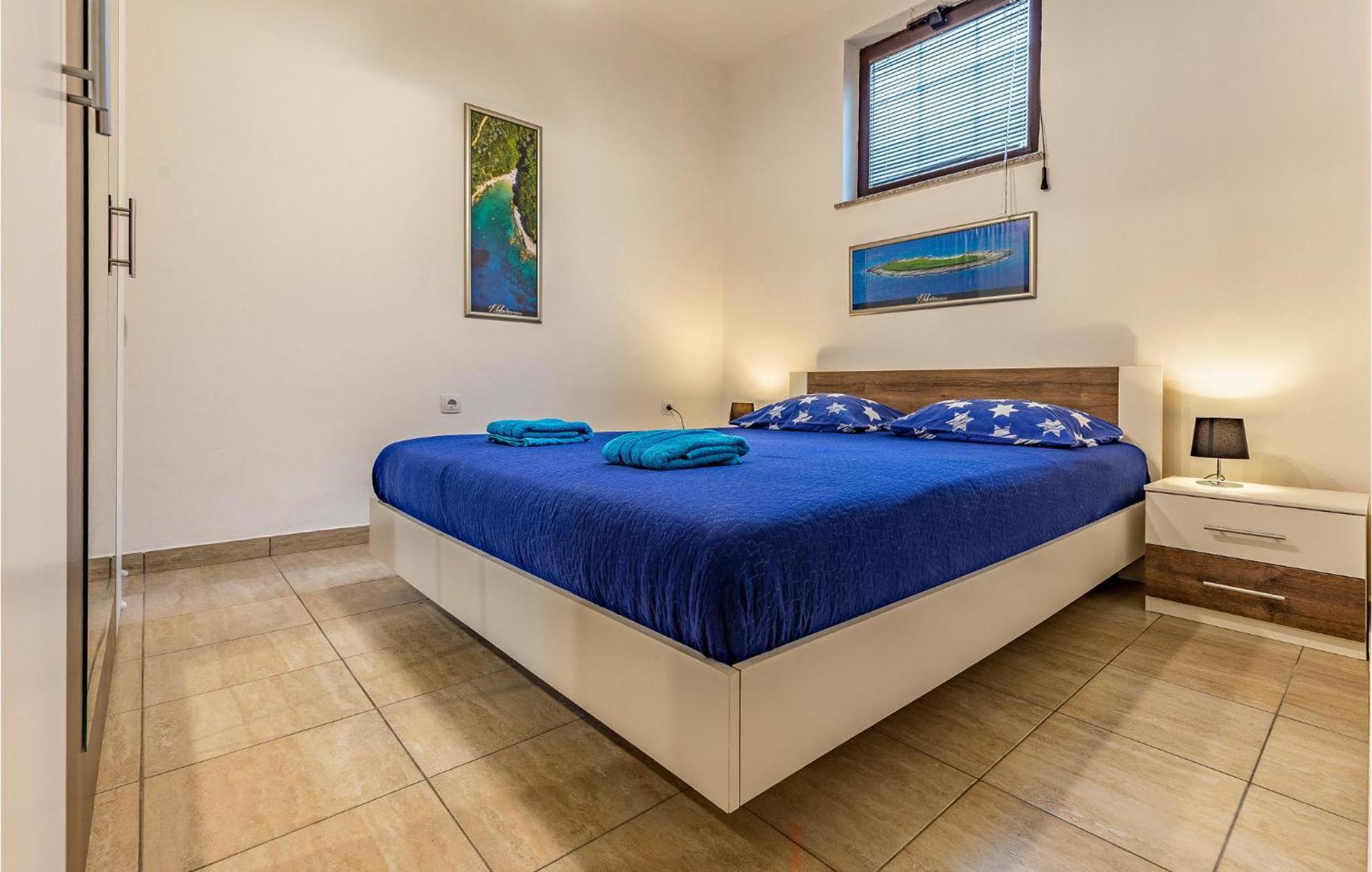 Amazing Apartment In Pula With Kitchen Buitenkant foto